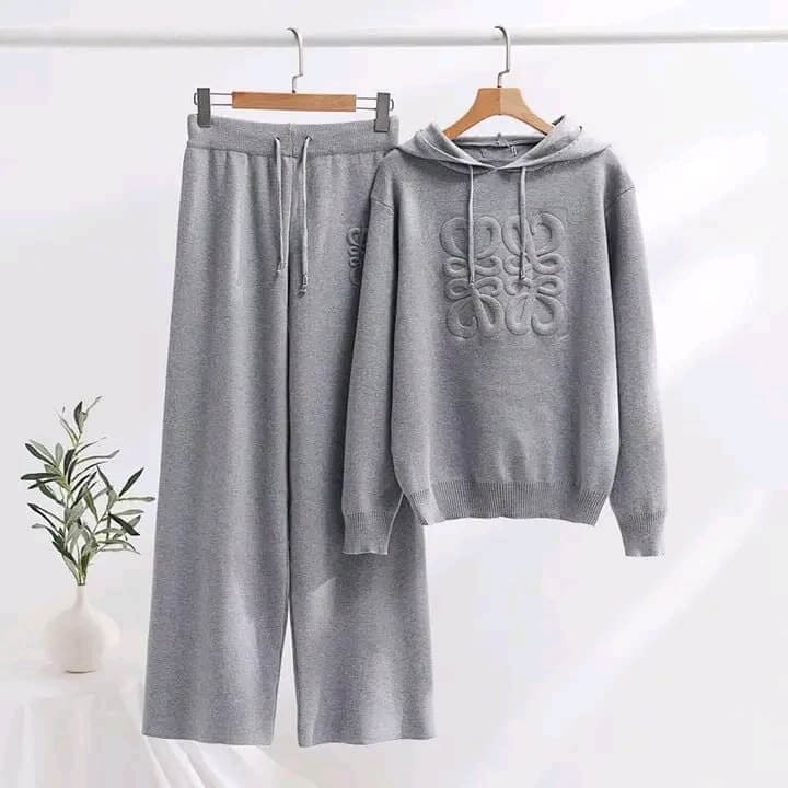 Ensemble LOEWE gris